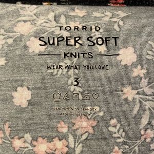 Beautiful three quarters flowery shirt